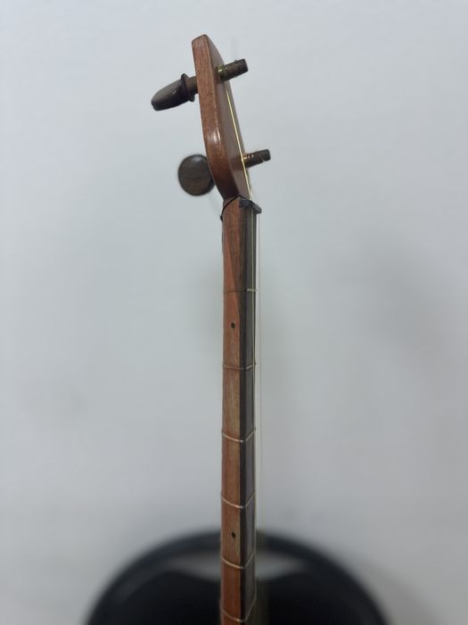 Кәсіби концерттік Домбыра Конкурстарда ойналып жүрген