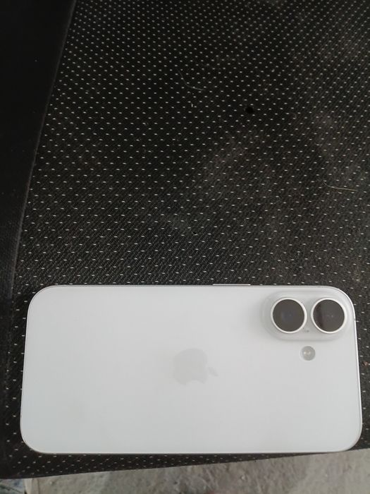 IPhone 16,128 гб