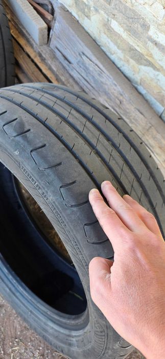 Goodyear Efficient Grip  Performance 2