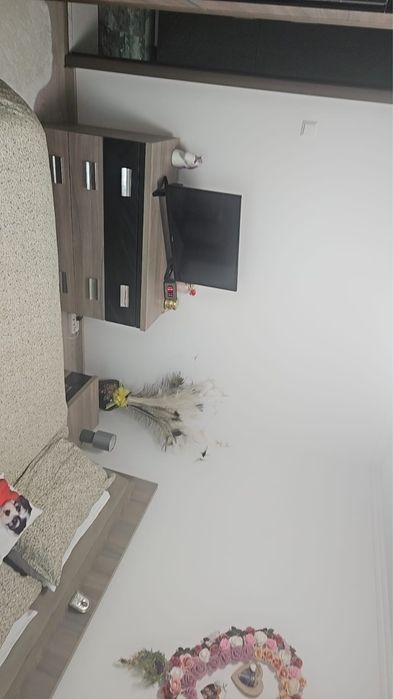 Vând apartament