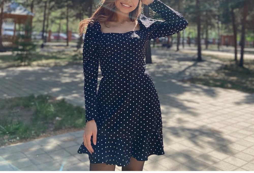 Платье в горошек