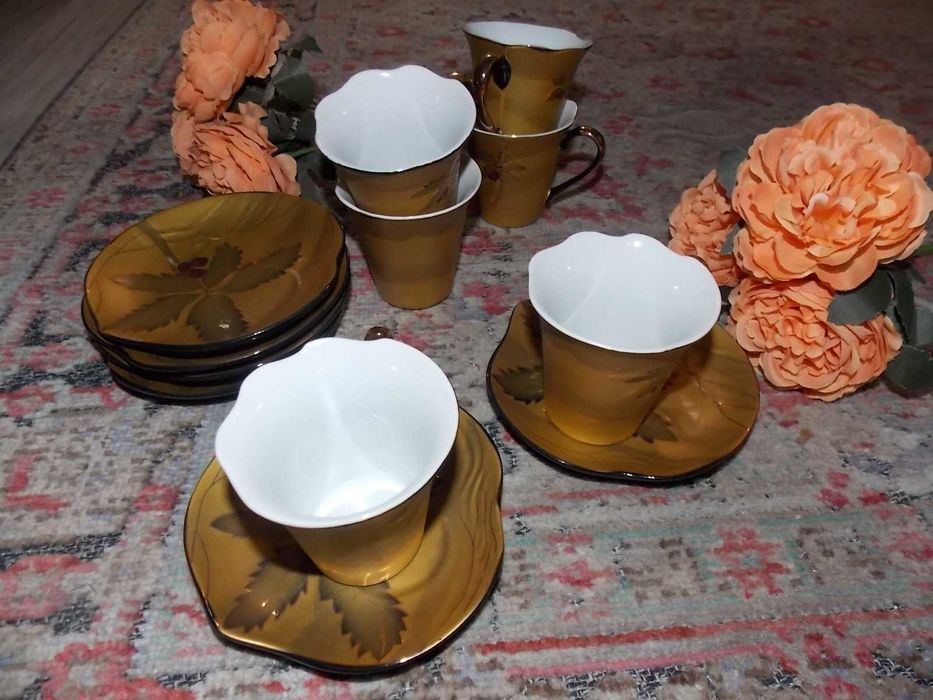 set 6 boluri cristal de Russia = 230 lei, set cafea/ceai  = 70 lei/set