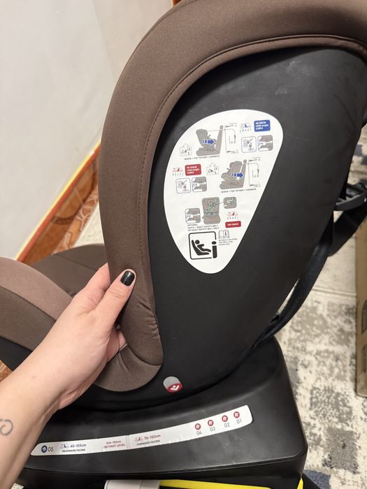 Scaun auto bebelusi maro