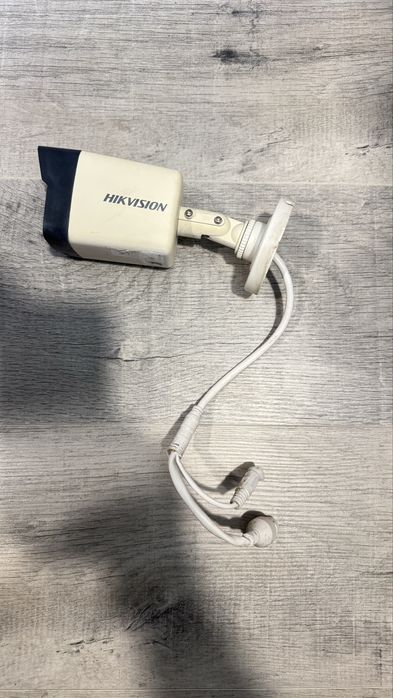 Продавам NVR DS7616NI-Q1