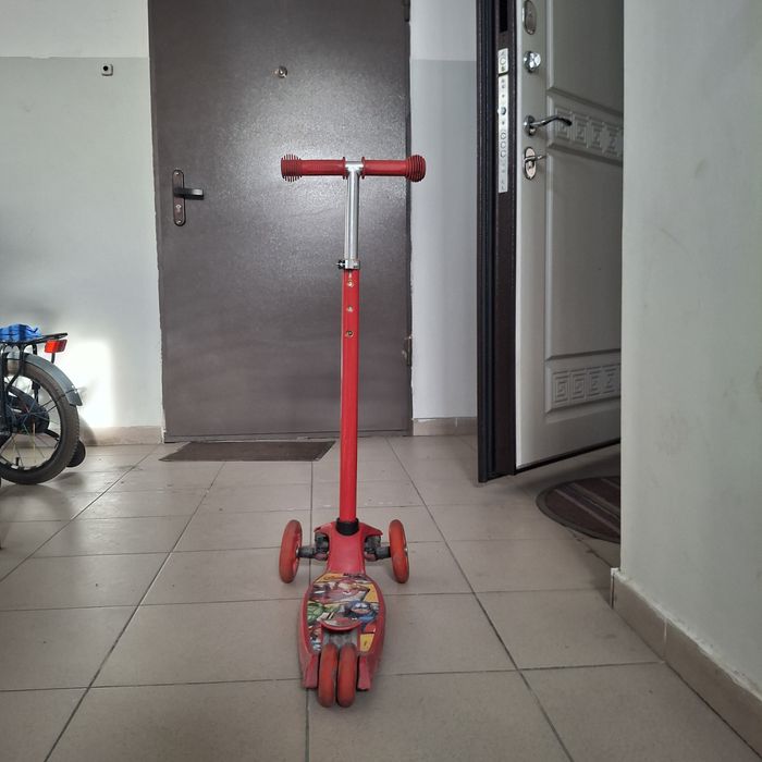 Самокат детский Avengeres