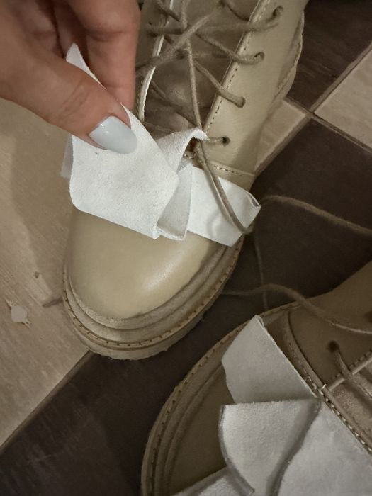 Pantofi din piele naturala
