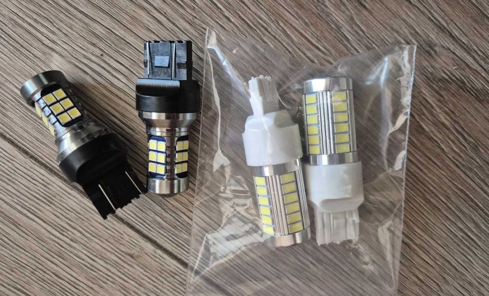 4 бр. LED крушка W21/5W, T20, 7443, 6000K, 12V