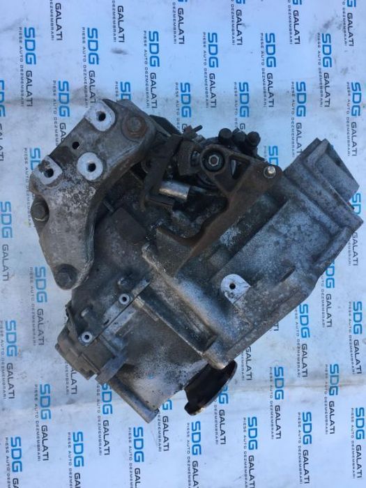 Cutie Viteze 6 Trepte Manuala VW Golf 5 2.0TDI 2003 - 2008 COD : KNS Proba Pe Masina