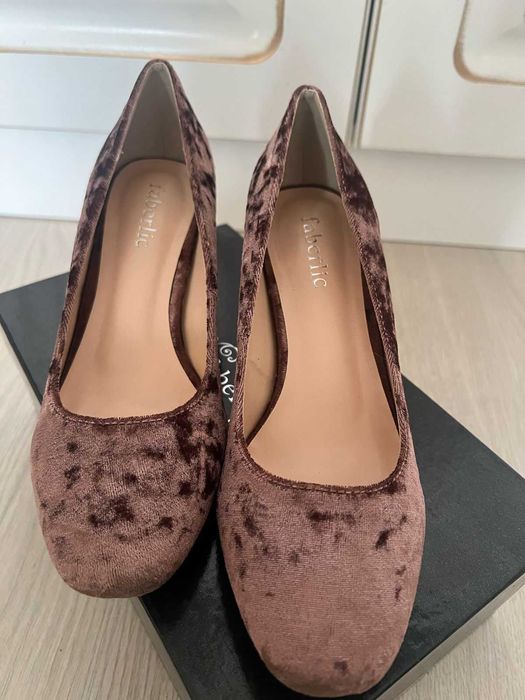 Туфли, босоножки новые и б/у