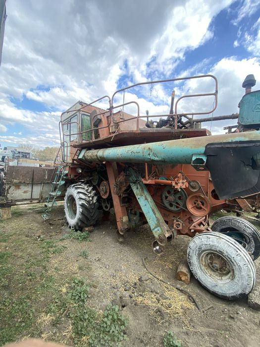 Продам комбайн енесей