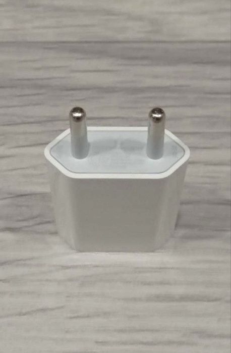 Адаптер питания Apple A1400