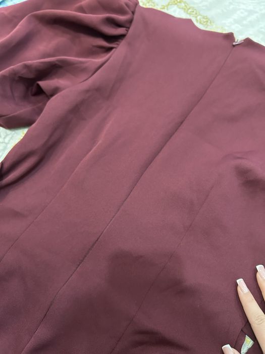 Продаётся платье.Бордовый цвет