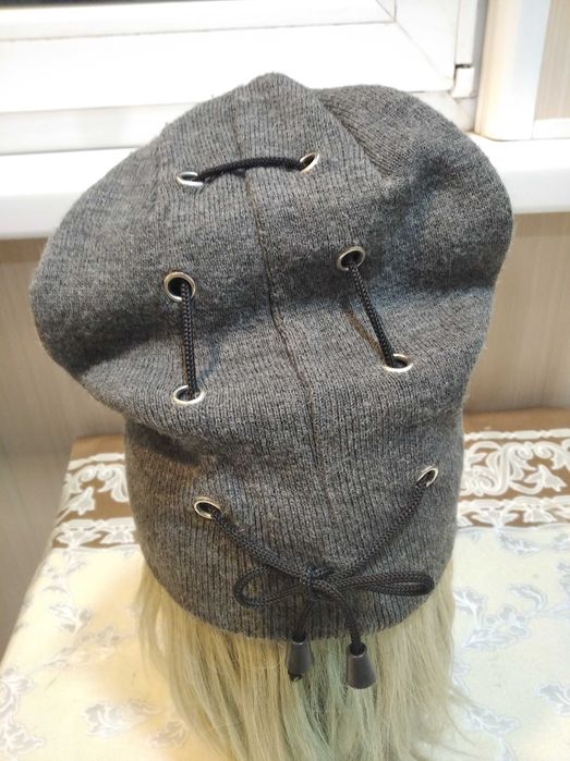 Шапка, женская. Shapka.