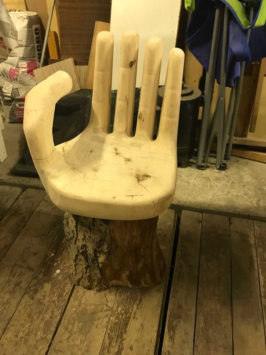 Ръчно изработено детско столче ръка/длан. Декорация,подарък,Дърворезба