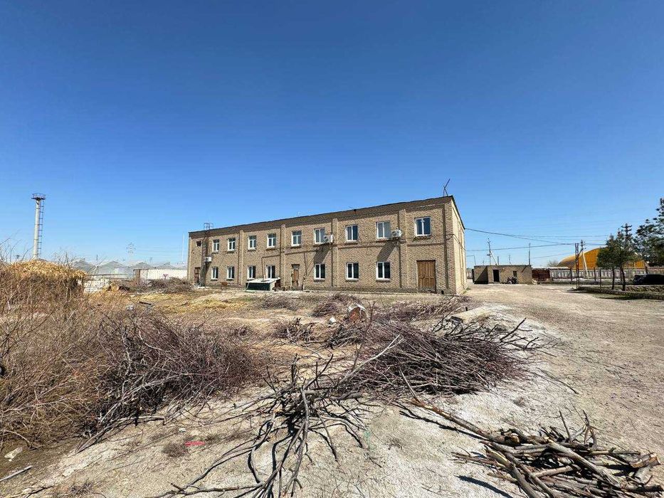 150 sotiq maydonga ega yer va tayyor biznes sotiladi.