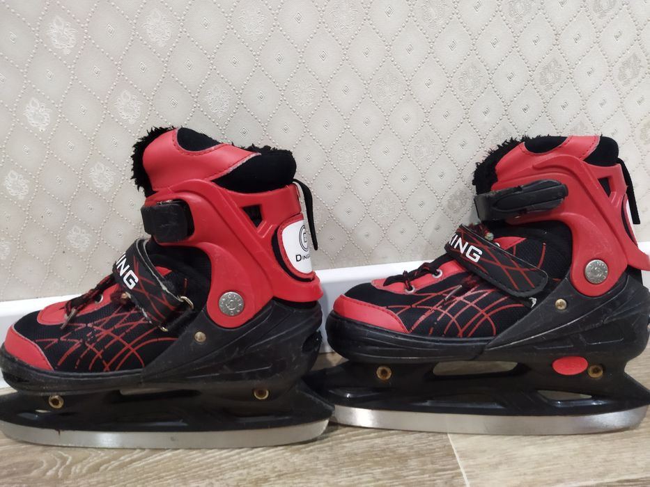 Продам коньки DINGXING