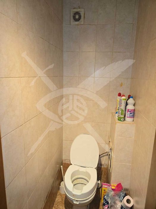 Двустаен апартамент в жк. Връбница 1 № 98128