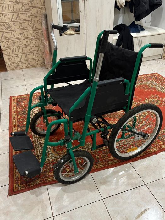 Инвалидный коляска