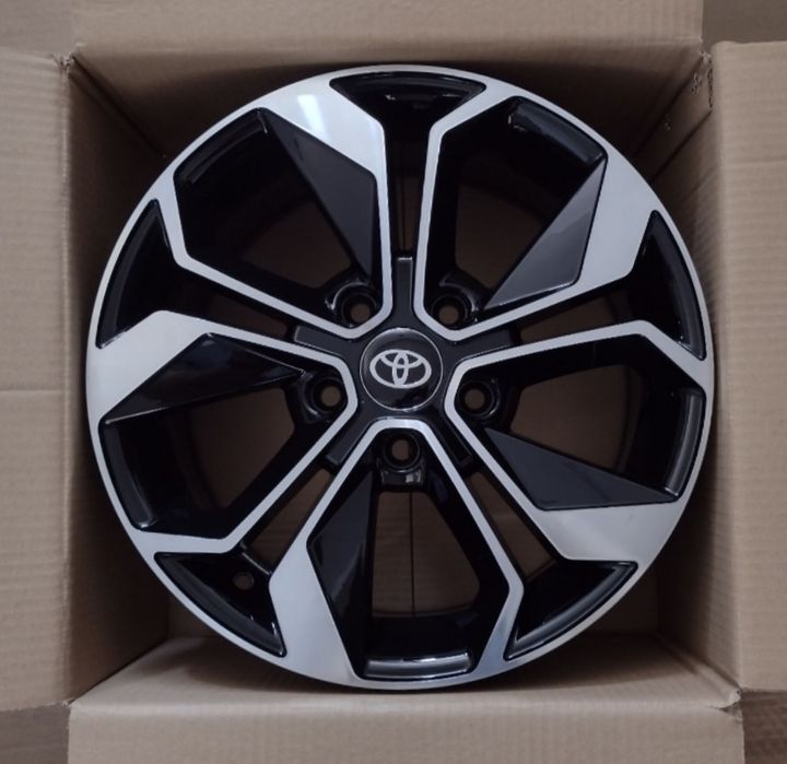 Jante 15 Toyota Auris Corolla cu 5 x 114.3 R15