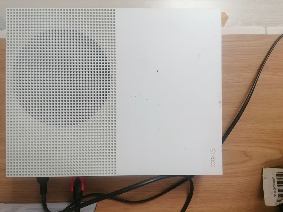 Продам игровую приставку