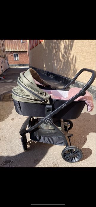 Продам коляску Tomix