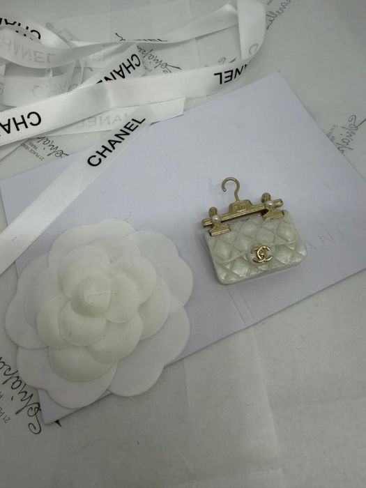 Брошь Chanel оригинал