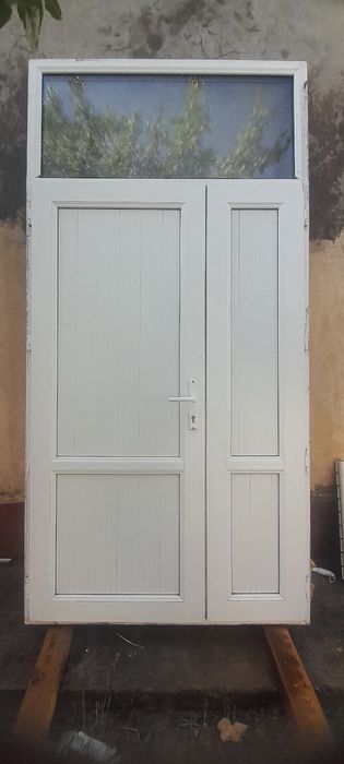 Срочно продаётся дверь акфа