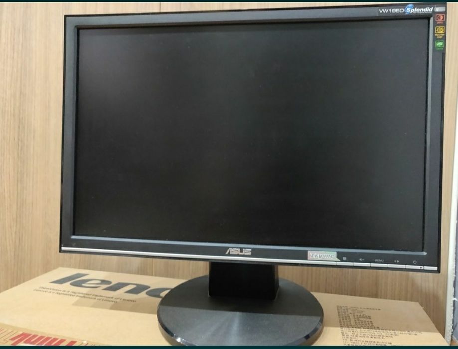 Monitor LCD Asus 19" VW 1950
