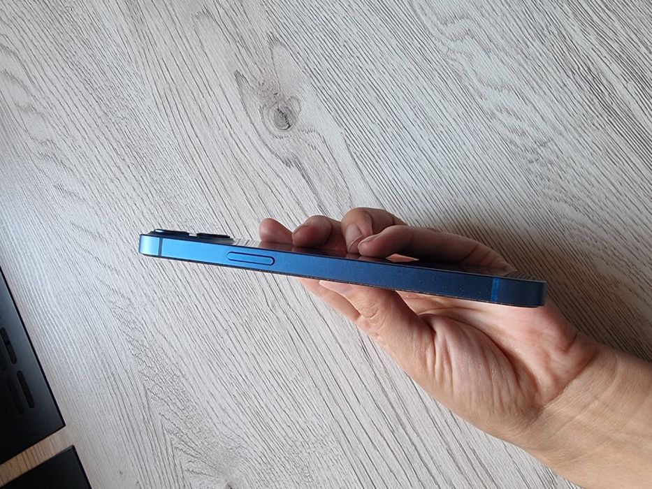 iPhone 13 256гб синий цвет