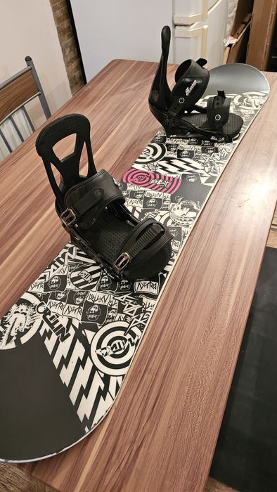 Placa Snowboard Burton Ripper 137 cu Legaturi Burton Custom S