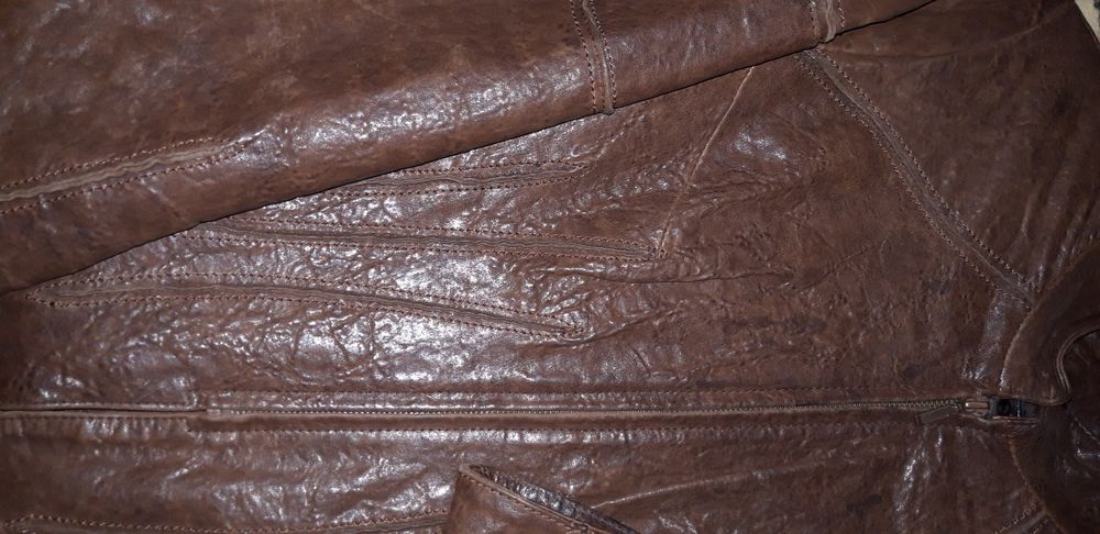 Кожанная куртка б/у.