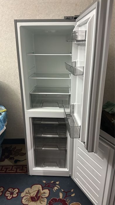 Холодильник Midea