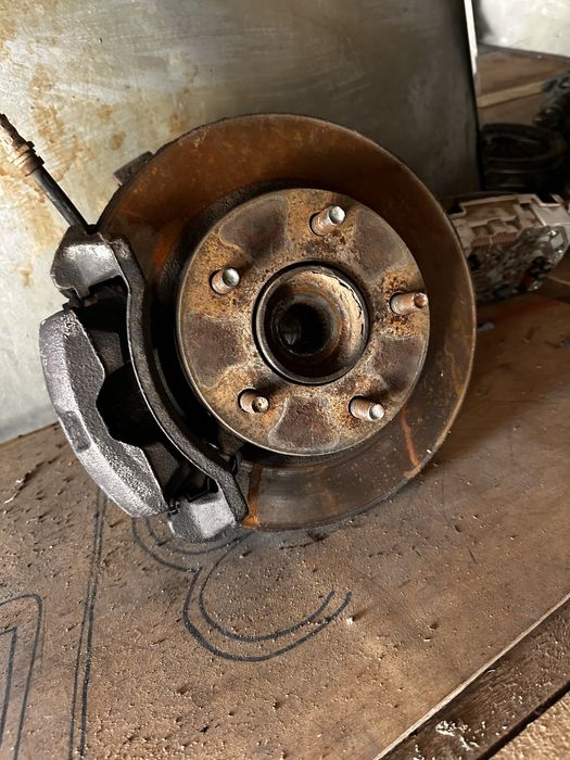 Ступица супор тормозной диск мазда