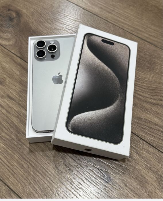 Продам айфон 15 про макс