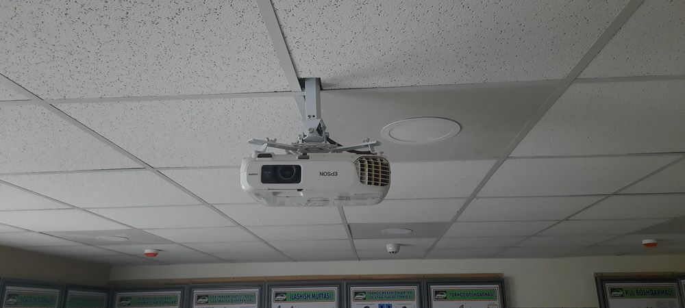 Проектор EPSON 2019