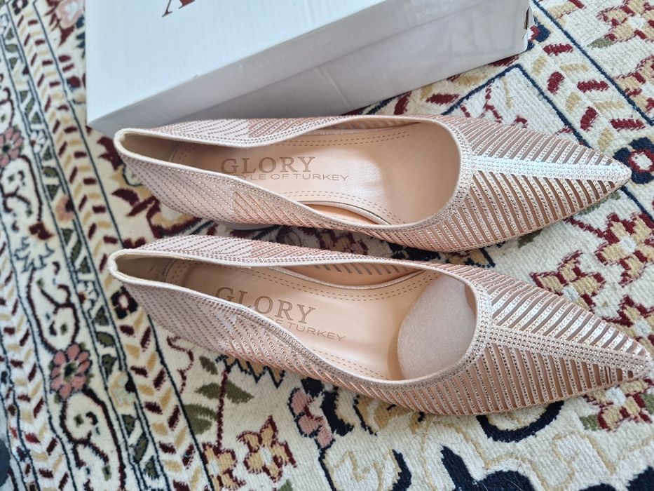 Новый туфли рр 41 маломерка