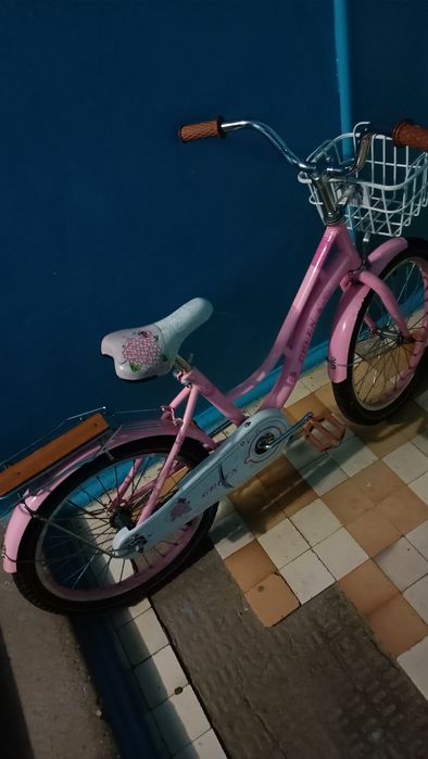 Продам велосипед для девочки.
