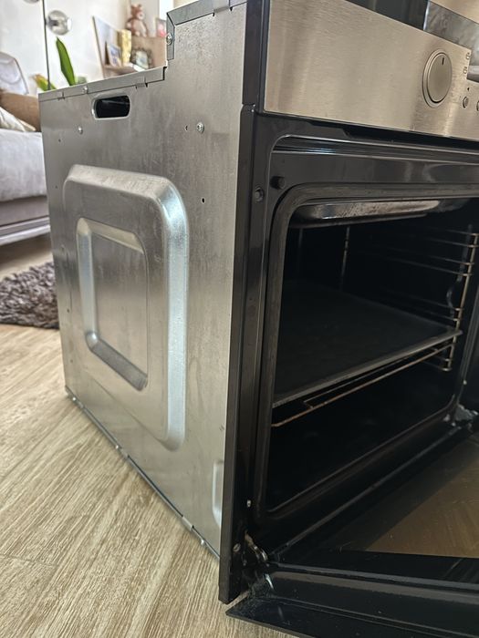 Фурна за вграждане Amica