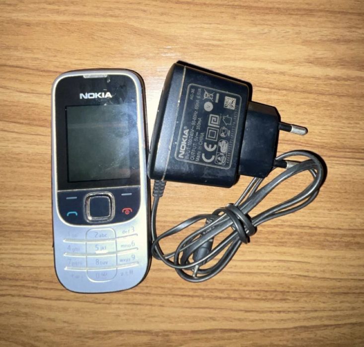 ИДЕАЛЕН!Nokia c2330-2