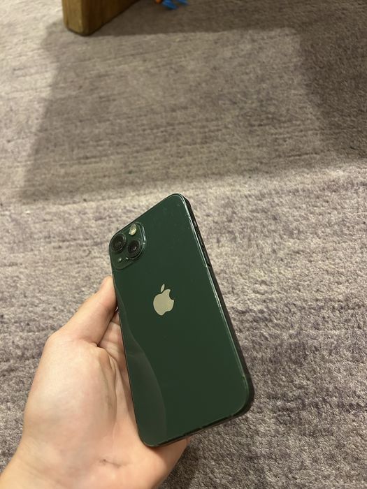Iphone 13 green