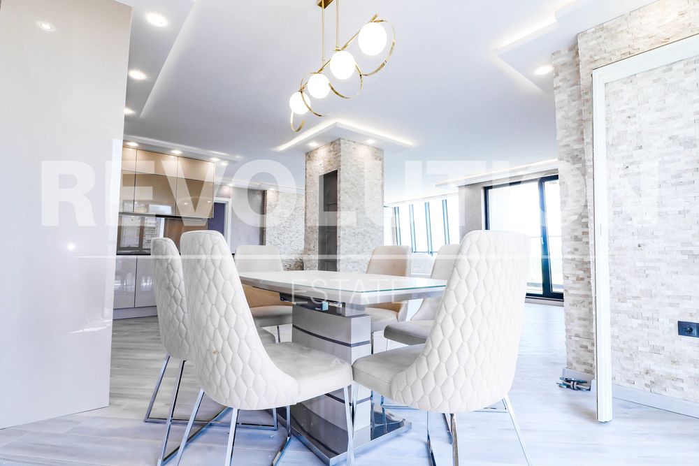 Дава се под наем Двустаен апартамент в Варна, Бриз - 85 кв.м за 1495.83 € - Снимка #4