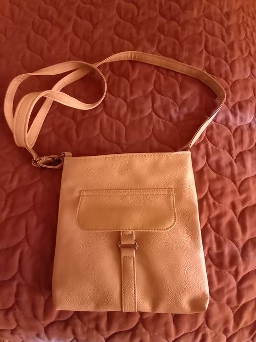 Малка дамска чанта