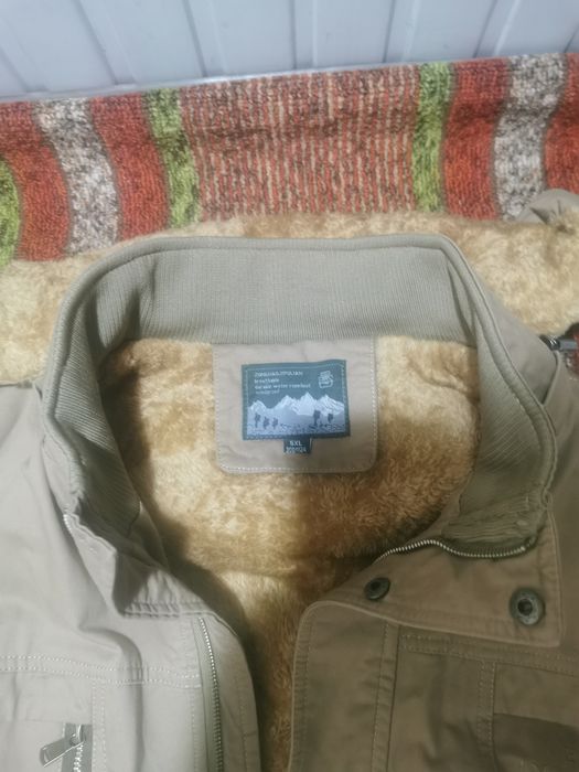 Зимняя куртка теплая дышащие