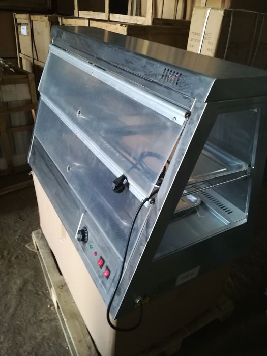 Топла витрина с двустранно отваряне и вентилатор