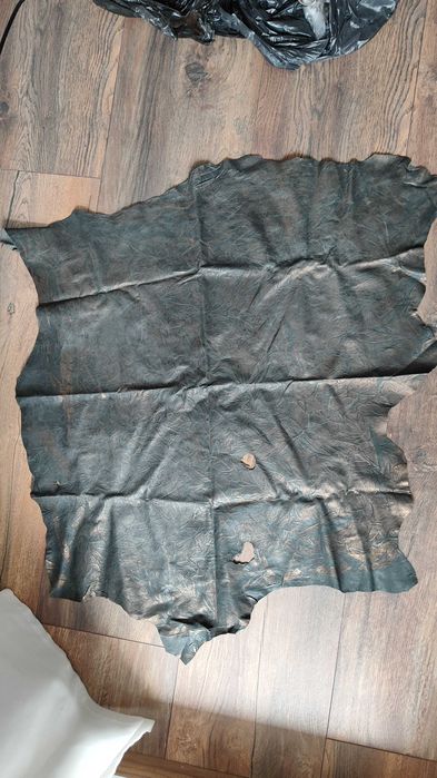 Агнешки кожи и велур