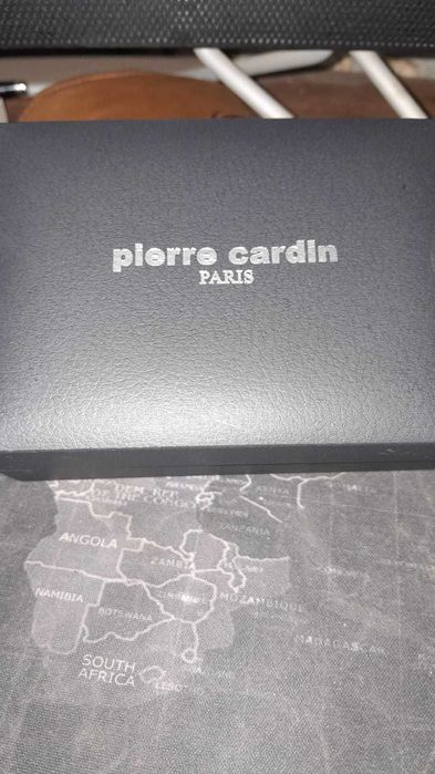 Bricheta metal Pierre Cardin