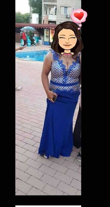 Официална рокля.