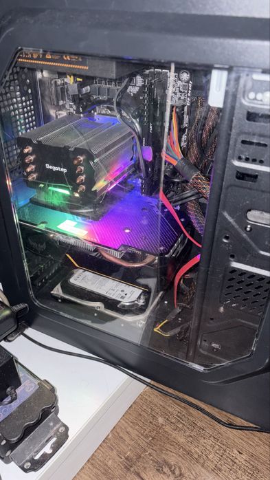 PC Gaming +( tastatura+mouse)– i7 7700K, 16GB RAM, GTX 1650, SSD + HDD