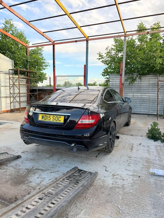 Bara capota aripi trager usa stop Mercedes w204 c-class facelift amg dezmembrez