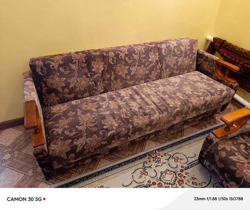 Диван и два кресла